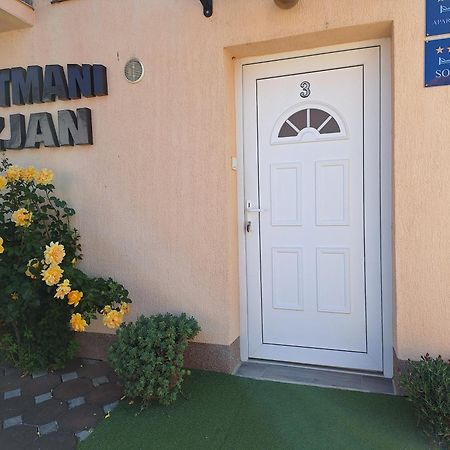 Apartments Kozjan Karlovac Ngoại thất bức ảnh