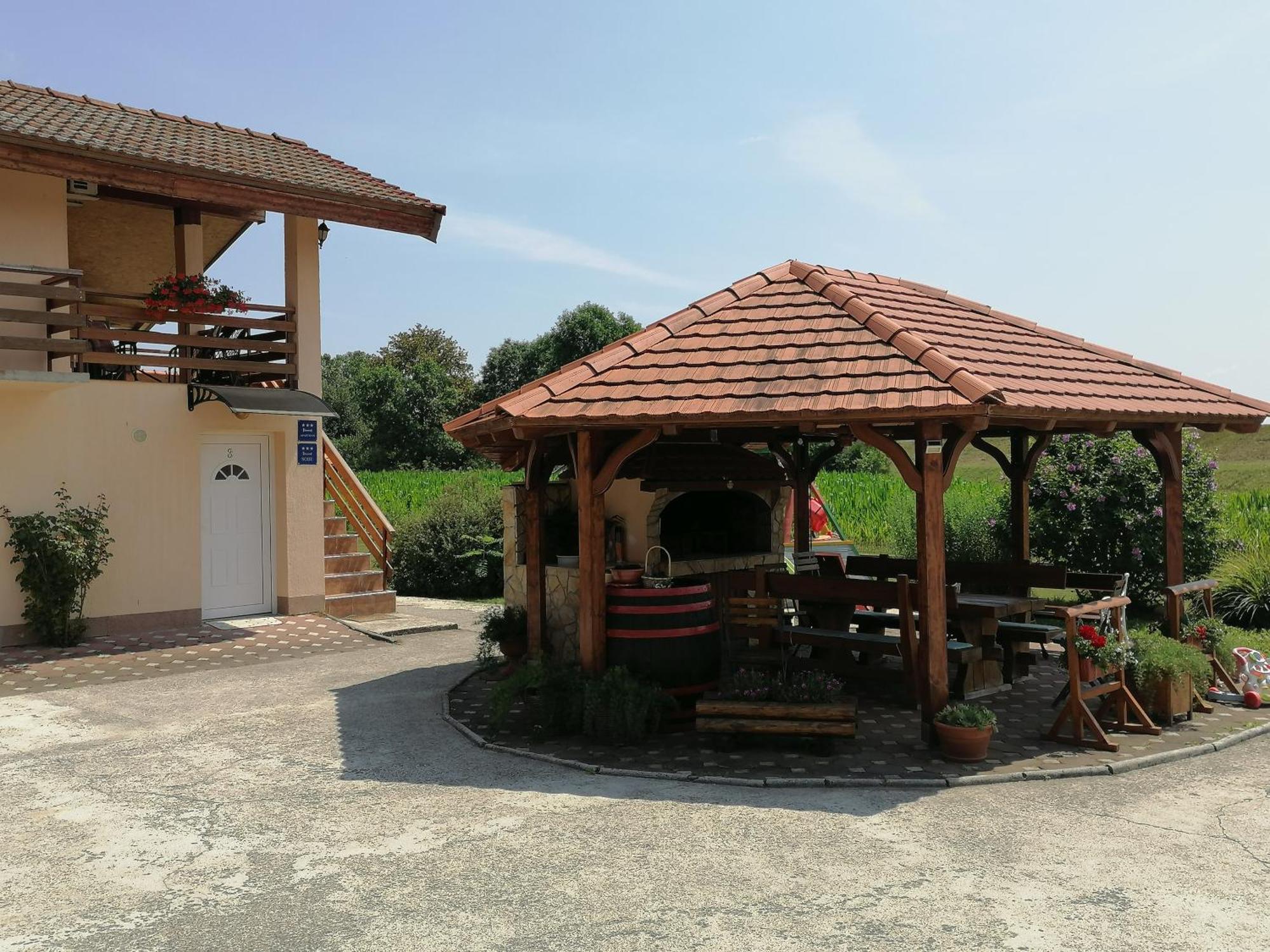 Apartments Kozjan Karlovac Phòng bức ảnh