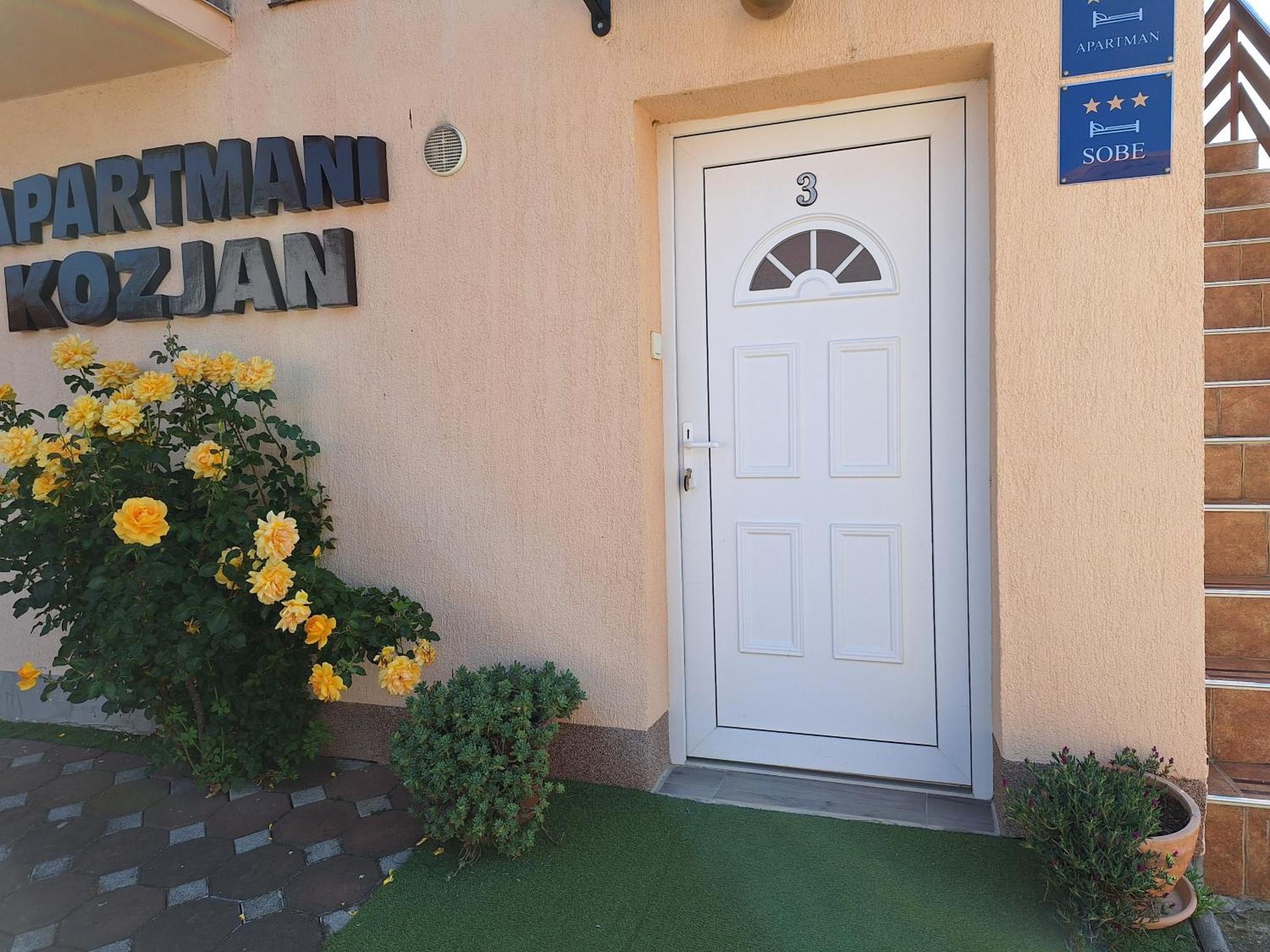 Apartments Kozjan Karlovac Ngoại thất bức ảnh