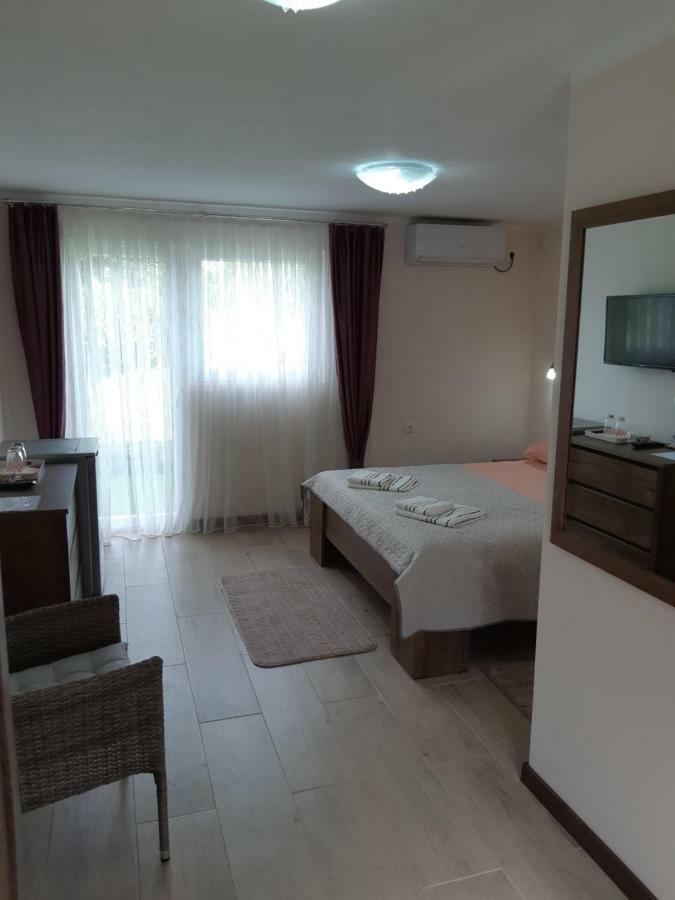 Apartments Kozjan Karlovac Ngoại thất bức ảnh