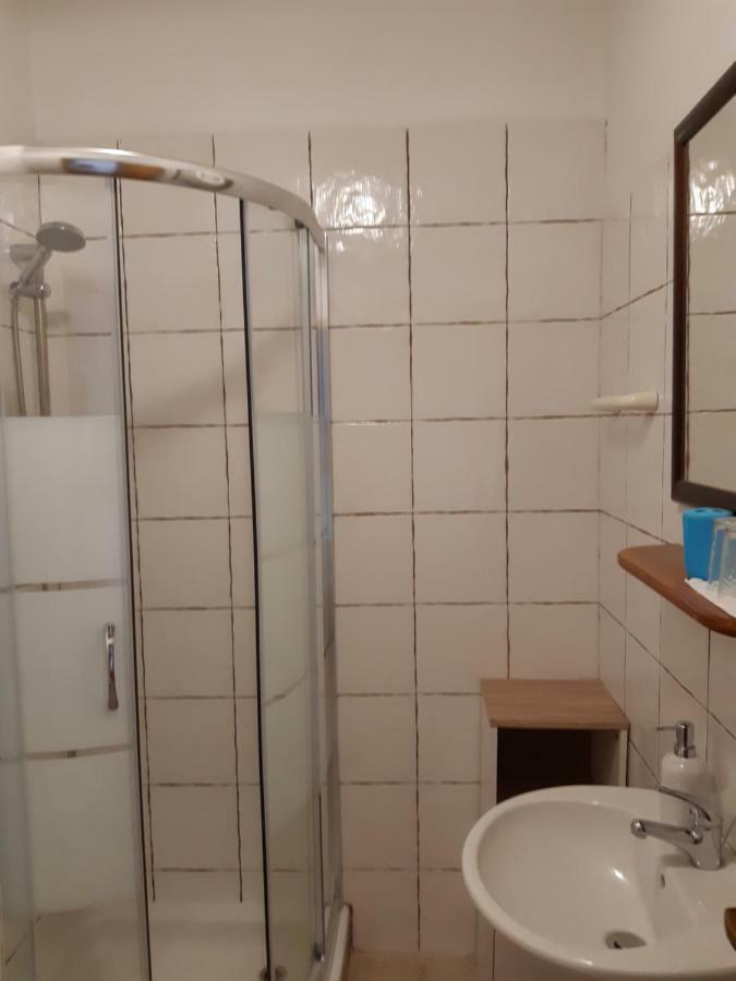 Apartments Kozjan Karlovac Ngoại thất bức ảnh